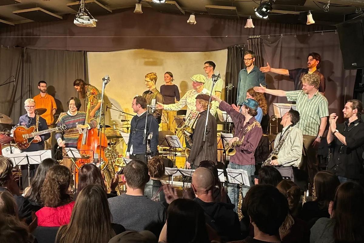 A Love Woven – Summer Edition led by Makoto Ishizaka (JP) 17 Third Plads is a nomadic large jazz ensemble that treats music as a living, breathing craft.